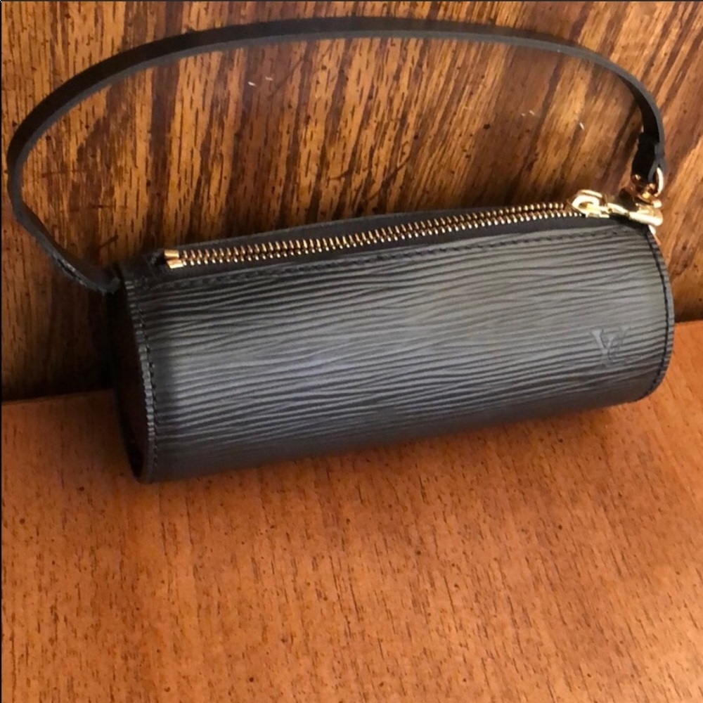 Louis Vuitton Epi Papillon Pochette - Picture 3 of 6